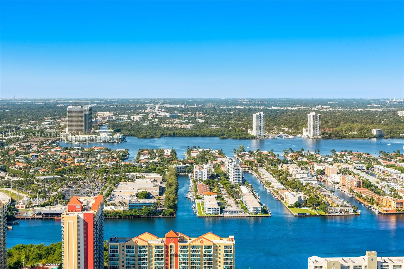 JADE SIGNATURE CONDO - Residential