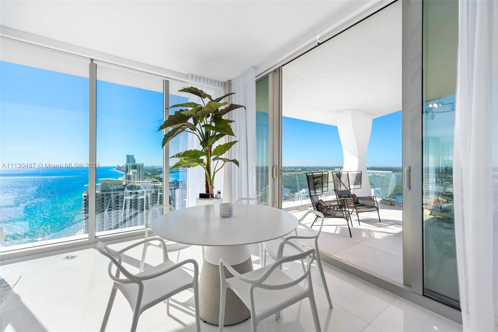 JADE SIGNATURE CONDO - Residential