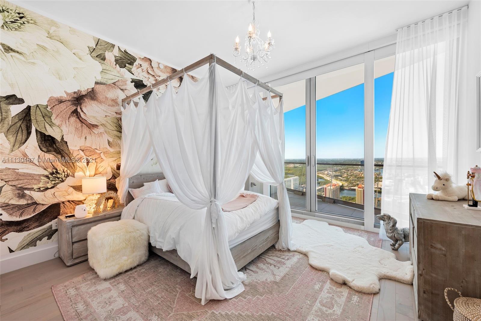 JADE SIGNATURE CONDO - Residential