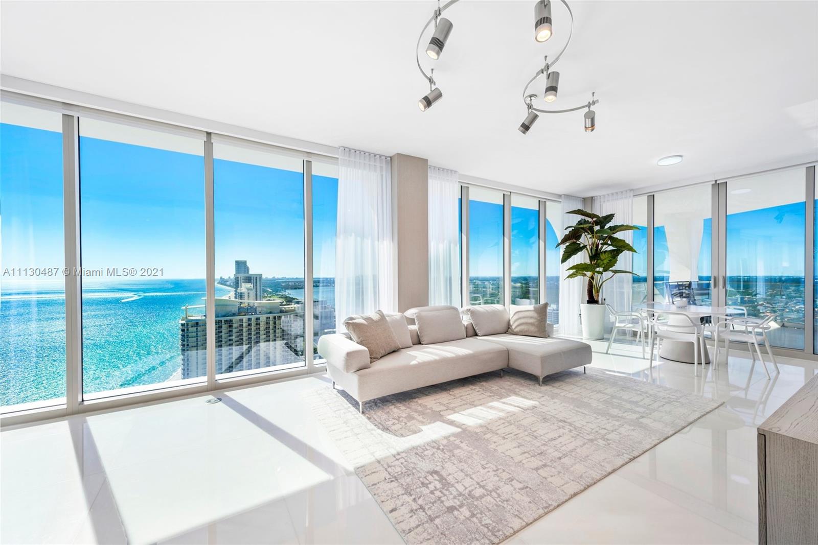 JADE SIGNATURE CONDO - Residential