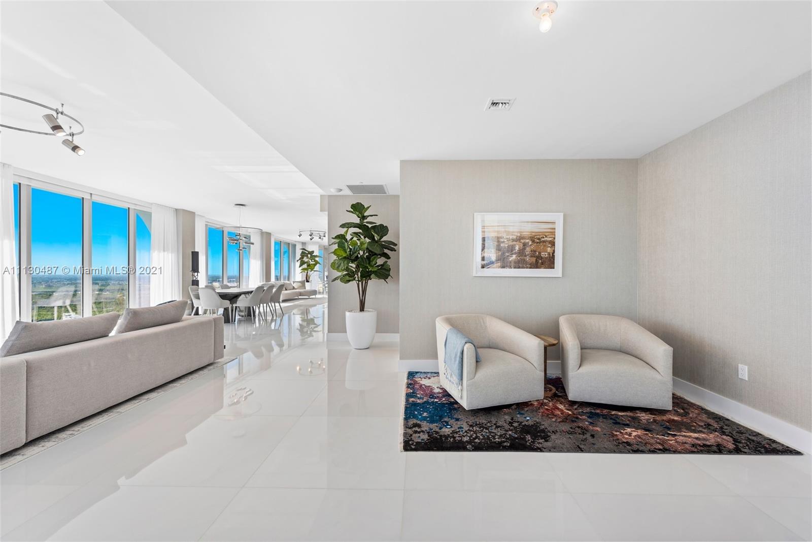 JADE SIGNATURE CONDO - Residential