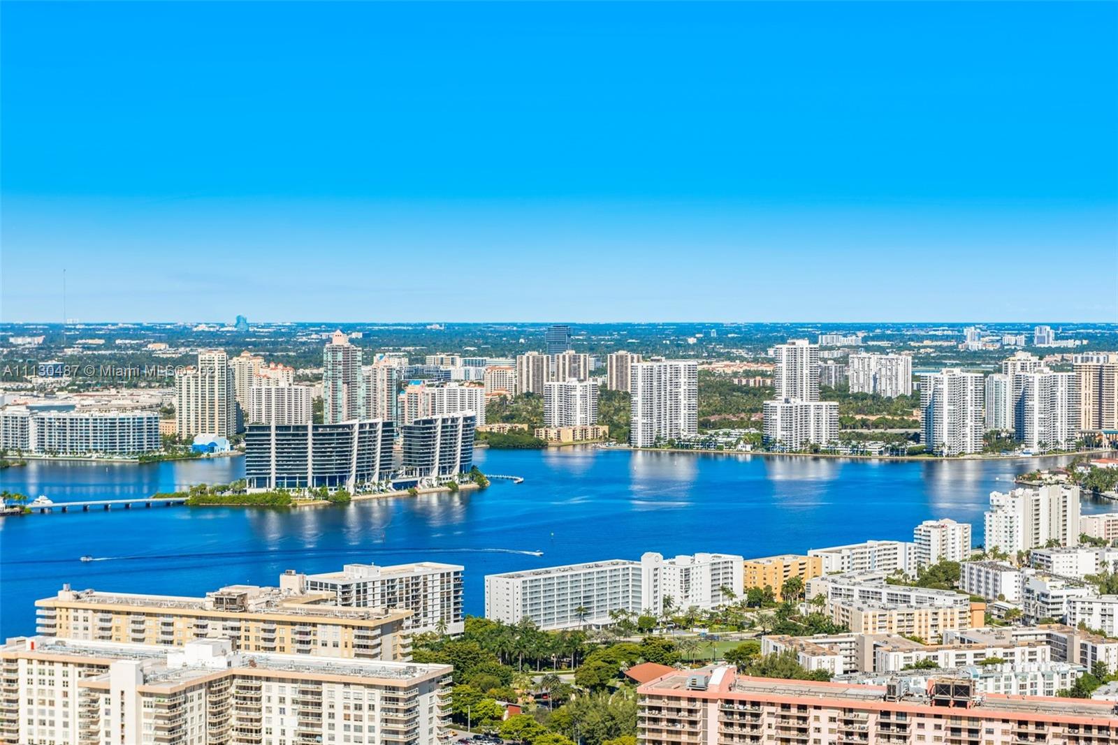 JADE SIGNATURE CONDO - Residential