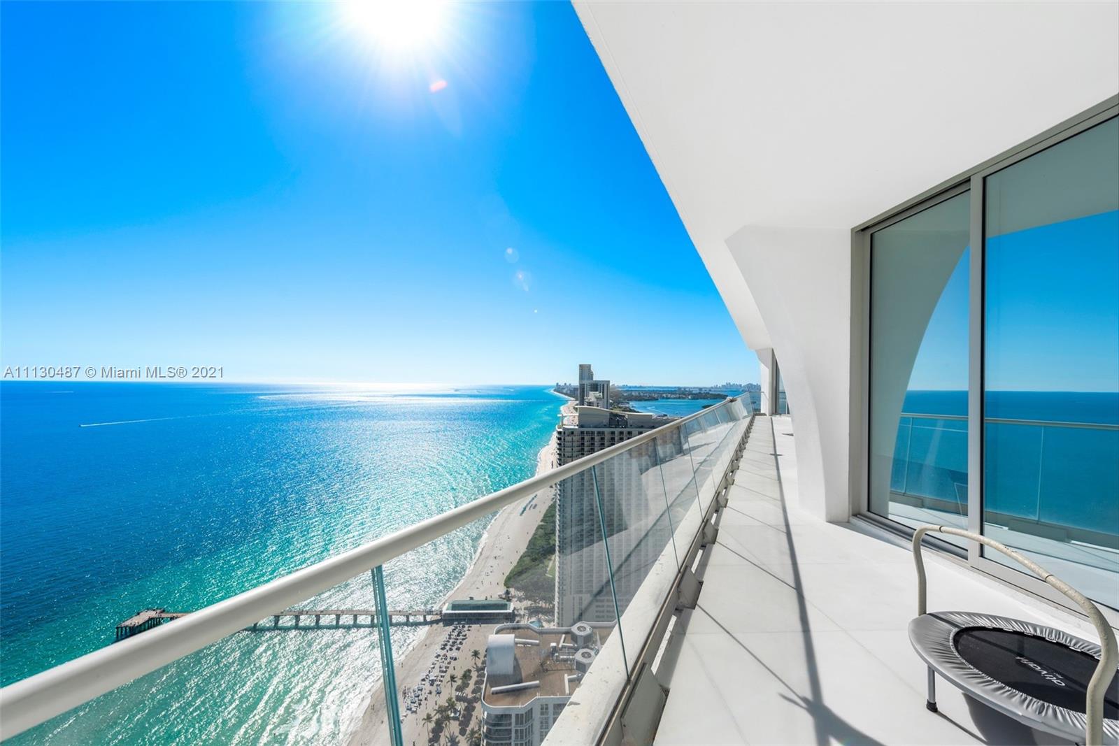 JADE SIGNATURE CONDO - Residential