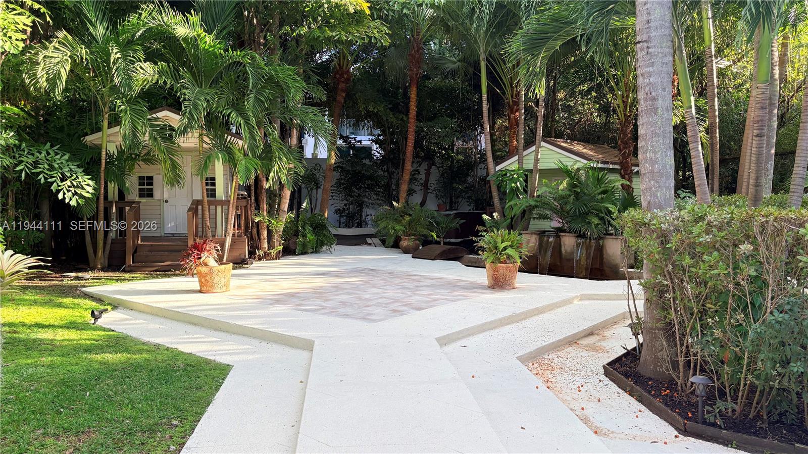 BRICKELLS FLAGLER - Residential Lease