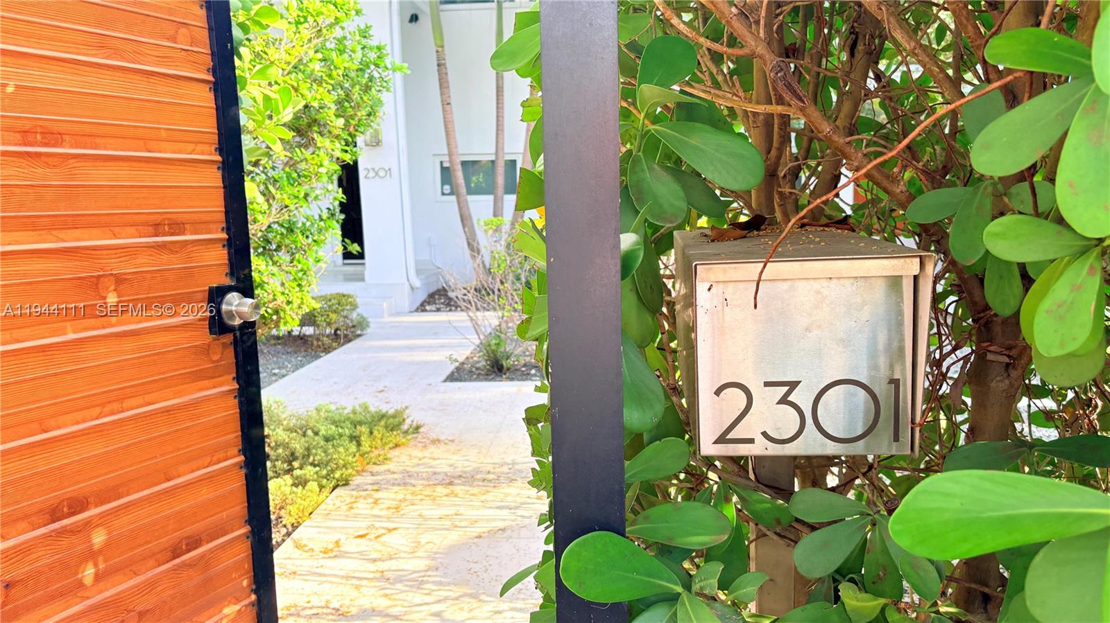 BRICKELLS FLAGLER - Residential Lease