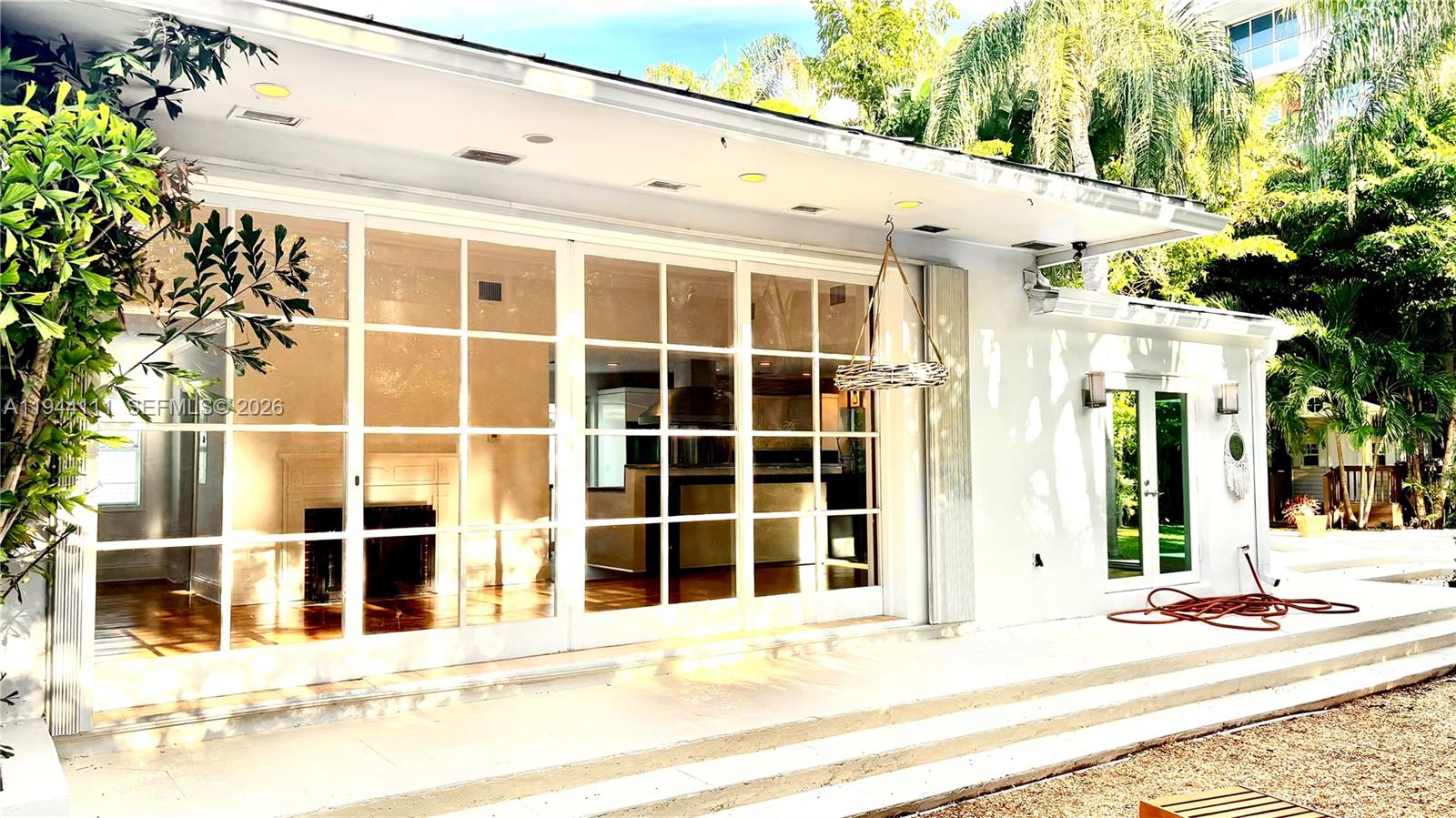 BRICKELLS FLAGLER - Residential Lease