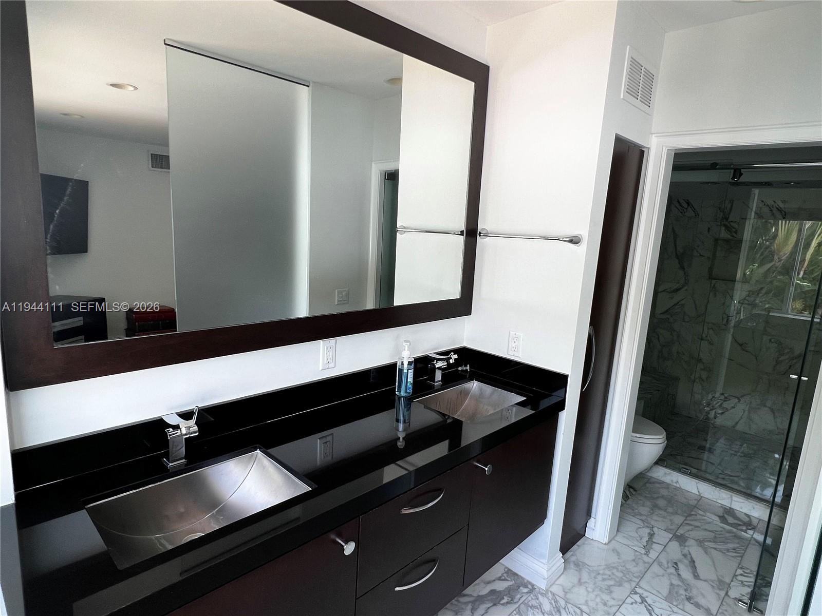 BRICKELLS FLAGLER - Residential Lease