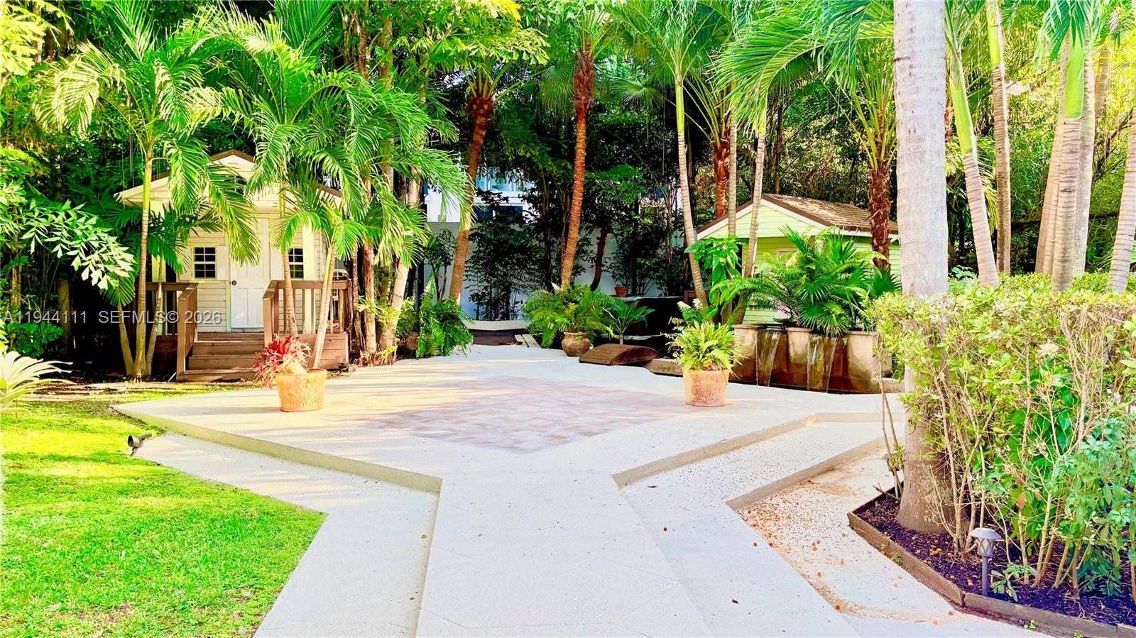 BRICKELLS FLAGLER - Residential Lease