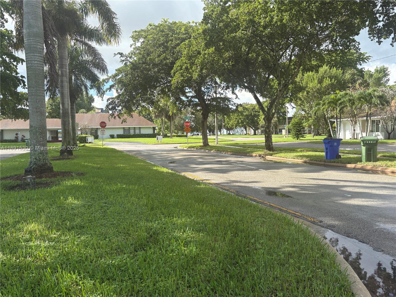 LAKEWOOD ON THE GREEN SEC - Residential Lease