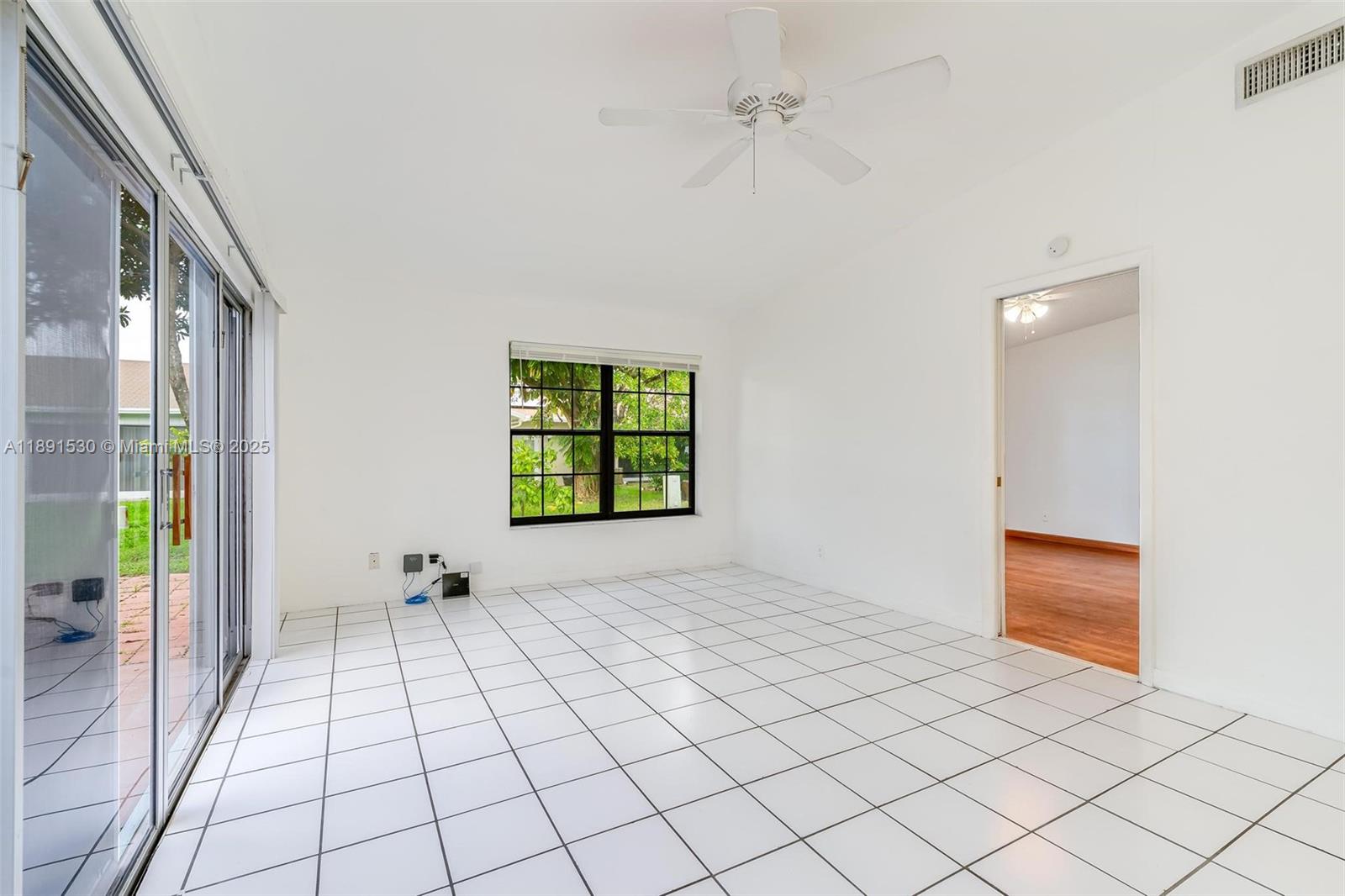 LAKEWOOD ON THE GREEN SEC - Residential Lease