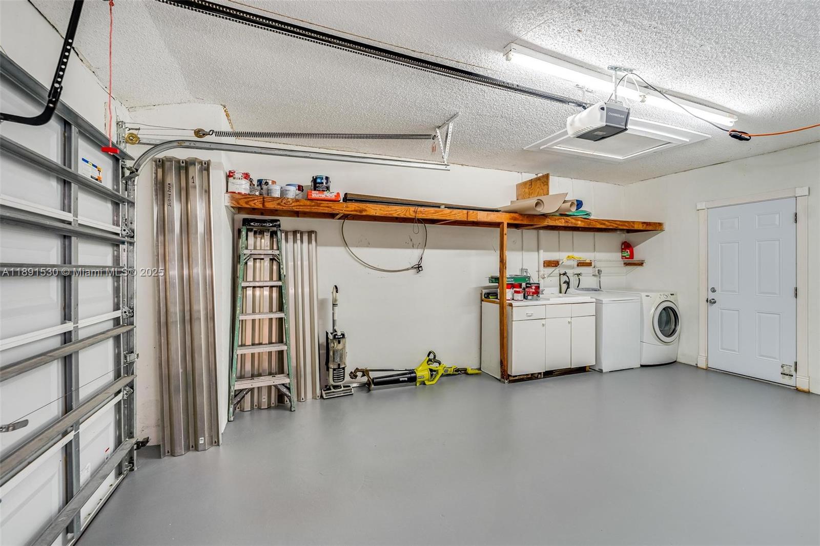 LAKEWOOD ON THE GREEN SEC - Residential Lease