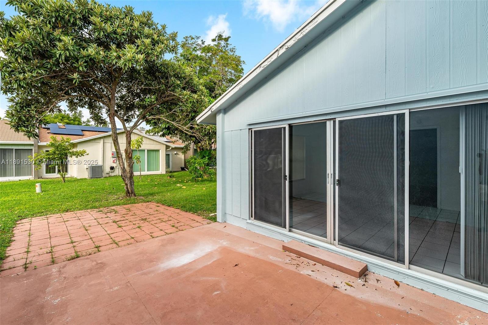 LAKEWOOD ON THE GREEN SEC - Residential Lease