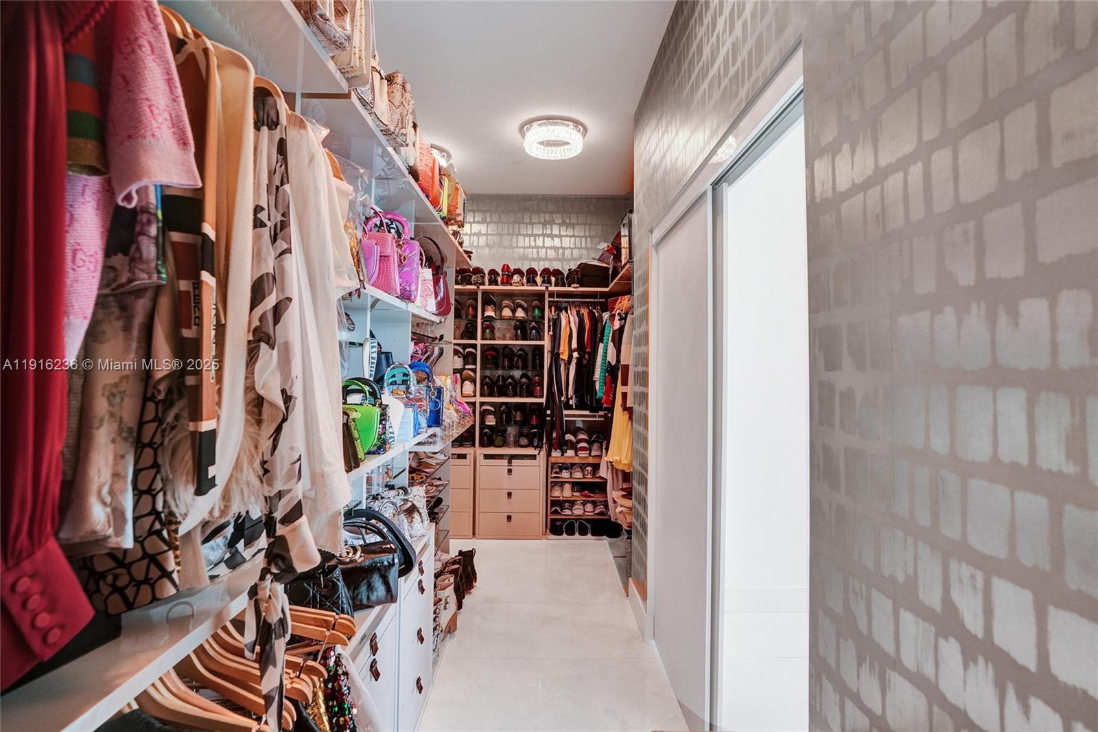 ONE PARAISO CONDO - Residential Lease