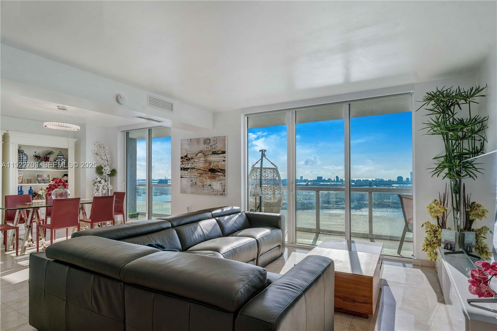 50 Biscayne Blvd 2804