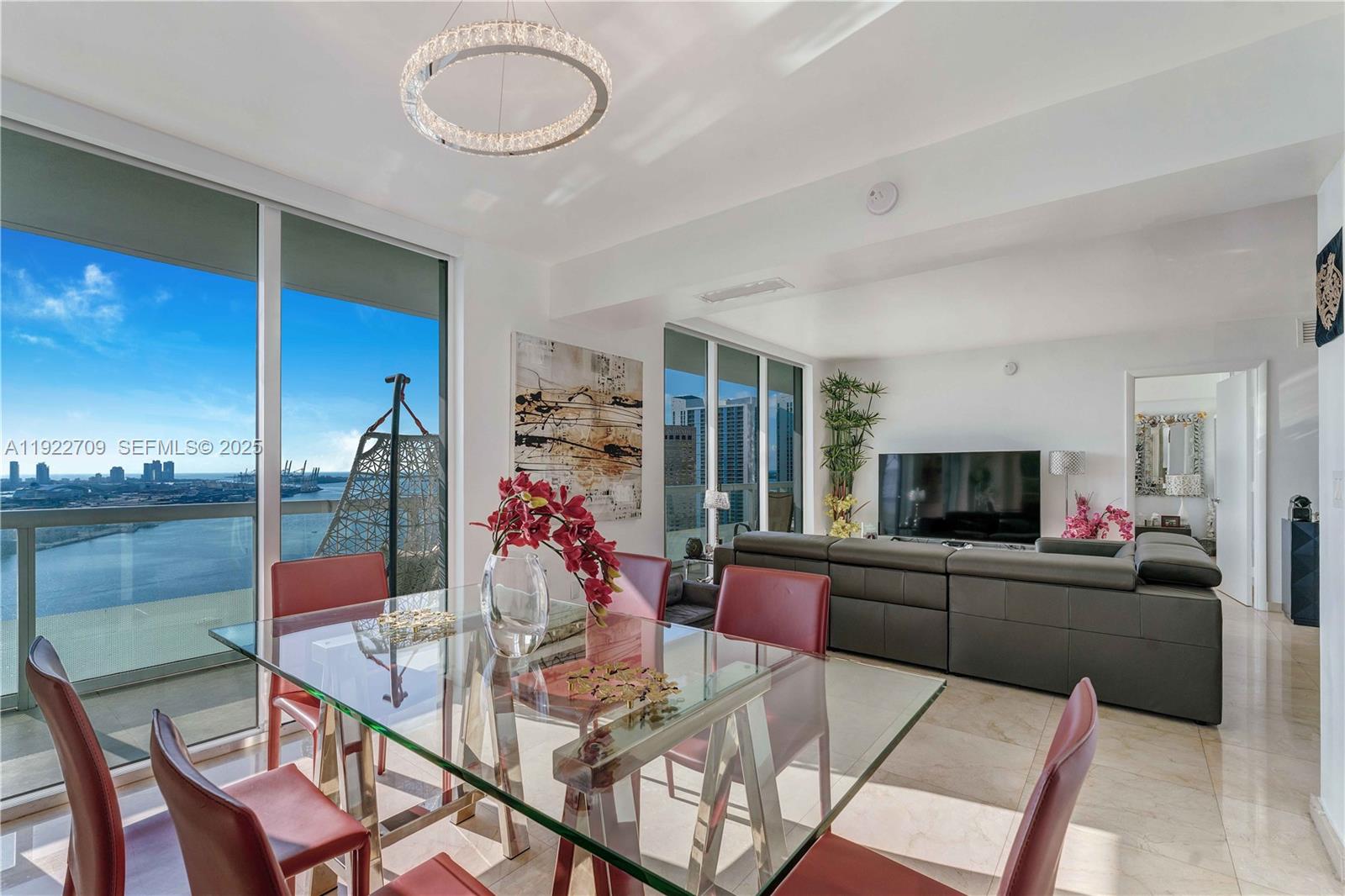 50 Biscayne Blvd 2804