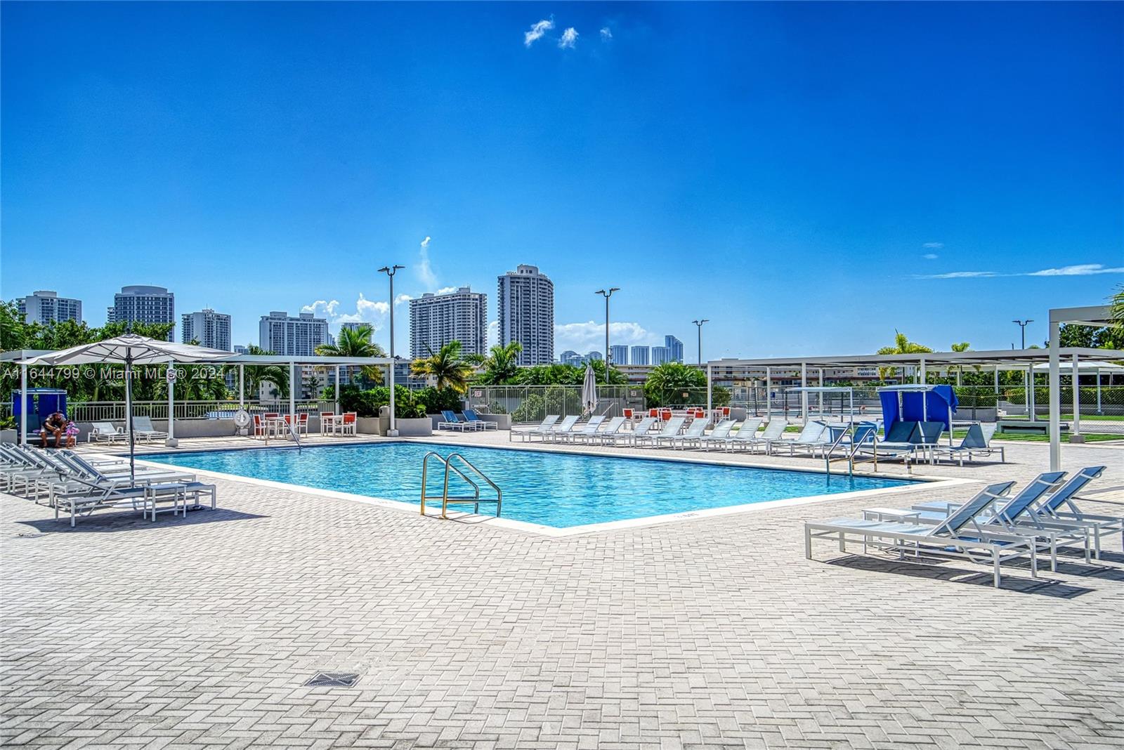 DEL PRADO MARINA - Residential