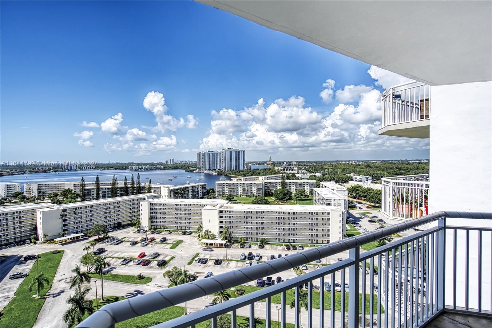 DEL PRADO MARINA - Residential