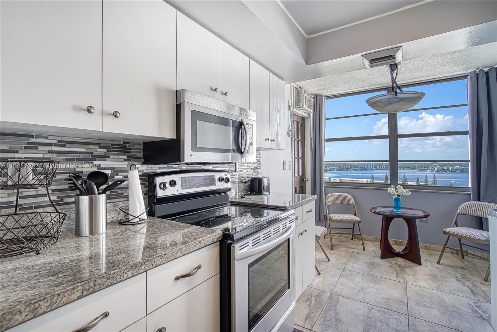 DEL PRADO MARINA - Residential