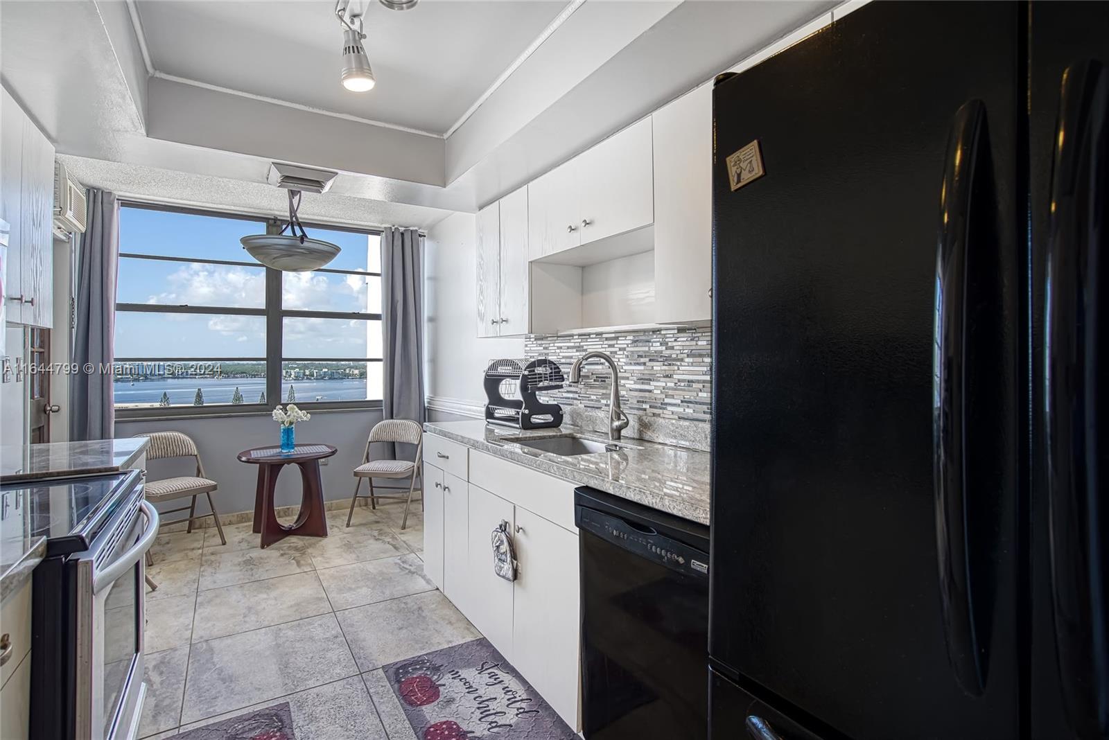 DEL PRADO MARINA - Residential