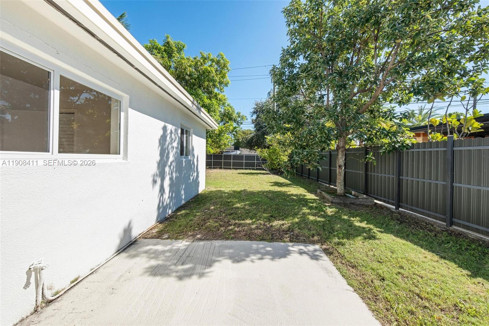 PINE TREE MANOR SEC 1 - Residential