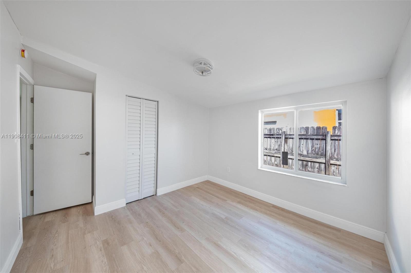 PINE TREE MANOR SEC 1 - Residential