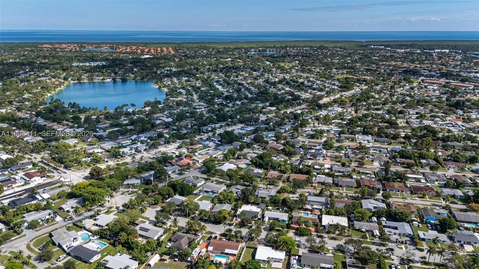 PINE TREE MANOR SEC 1 - Residential