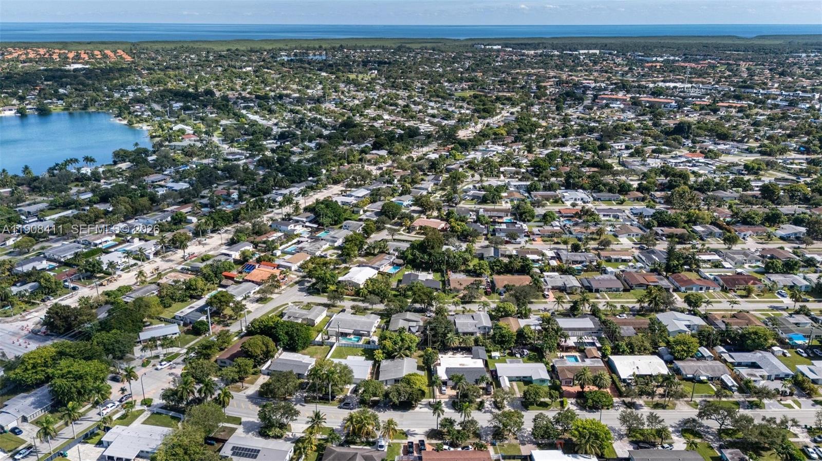 PINE TREE MANOR SEC 1 - Residential