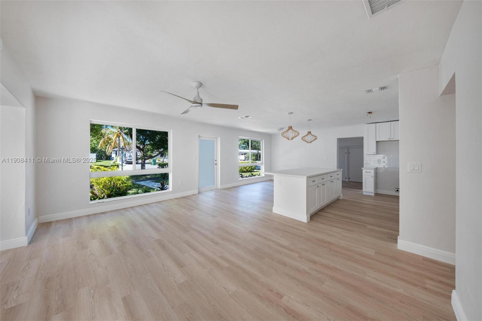 PINE TREE MANOR SEC 1 - Residential