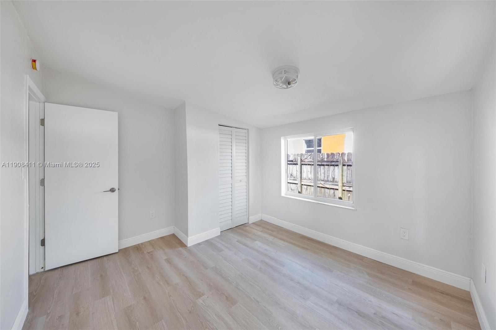 PINE TREE MANOR SEC 1 - Residential