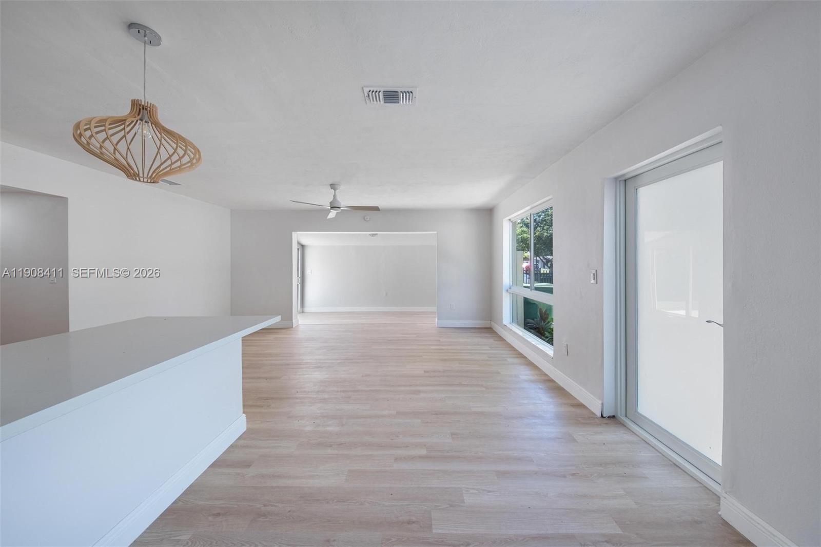 PINE TREE MANOR SEC 1 - Residential