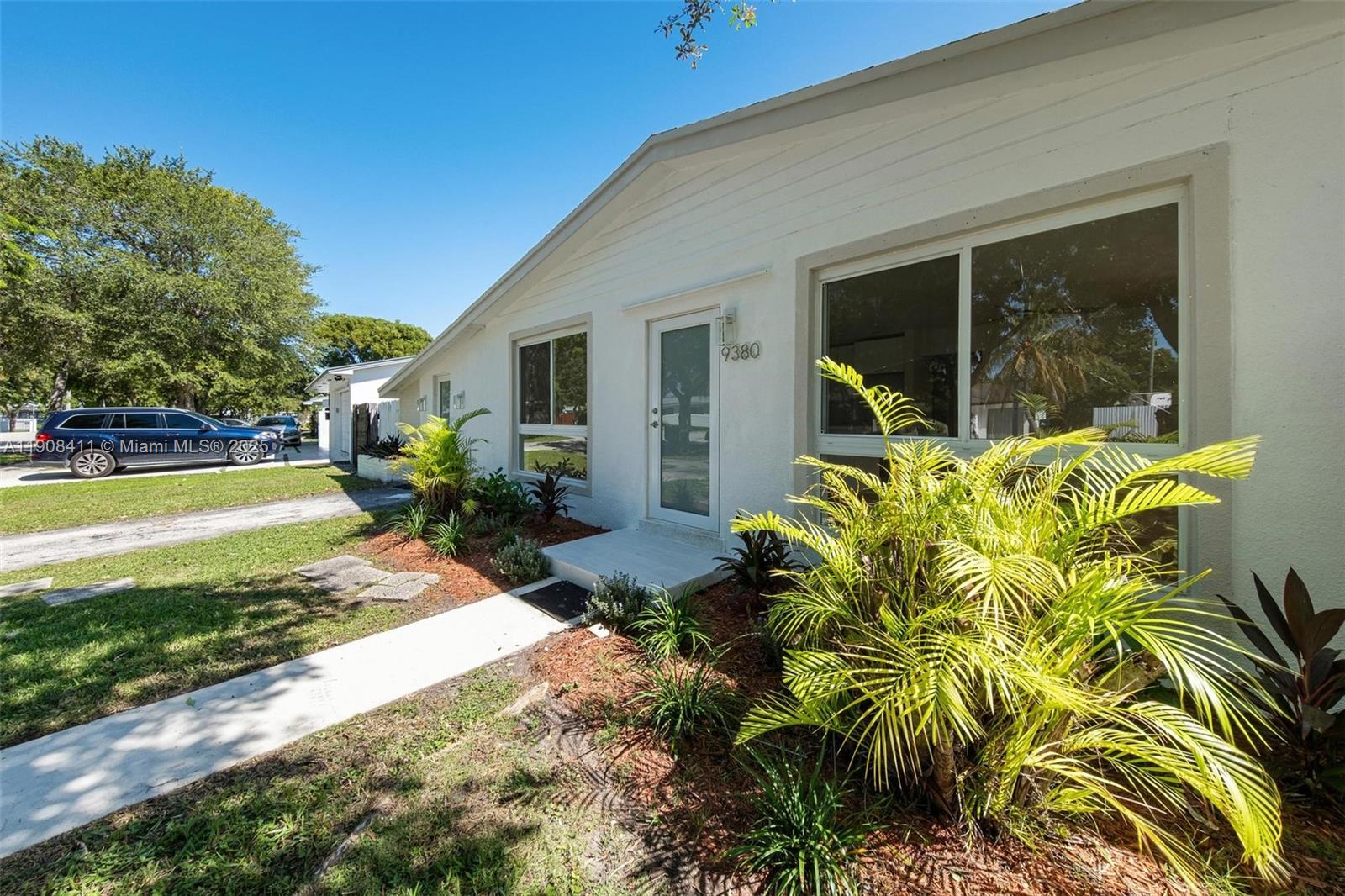 PINE TREE MANOR SEC 1 - Residential