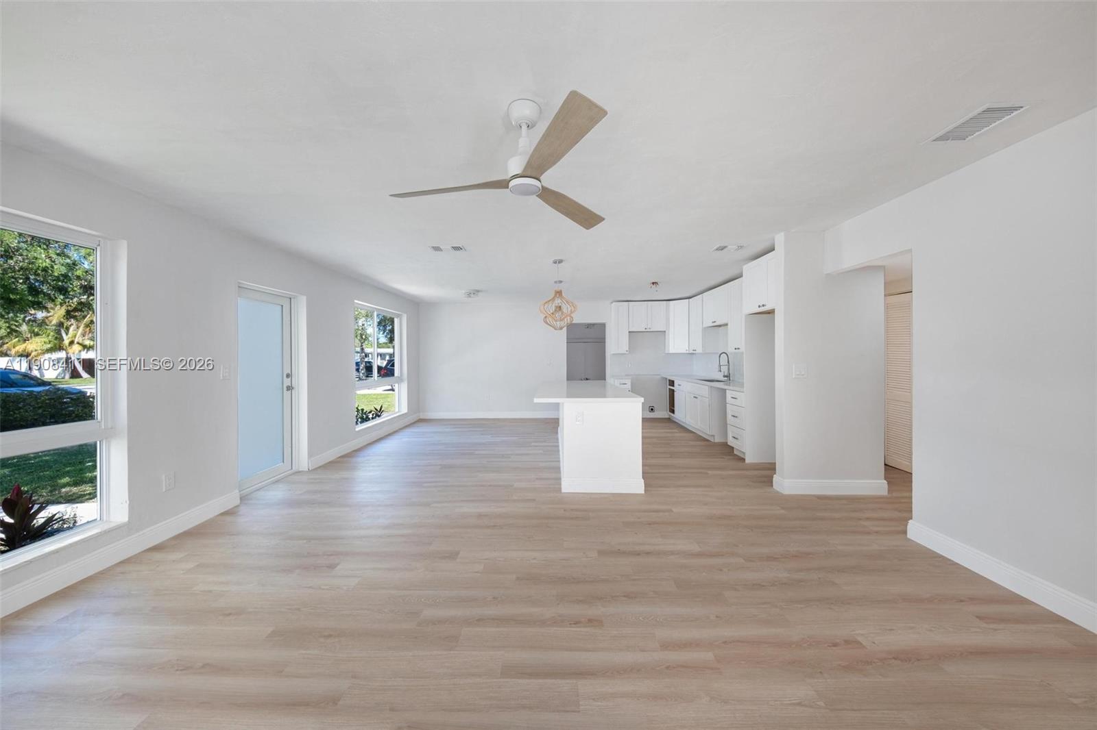 PINE TREE MANOR SEC 1 - Residential