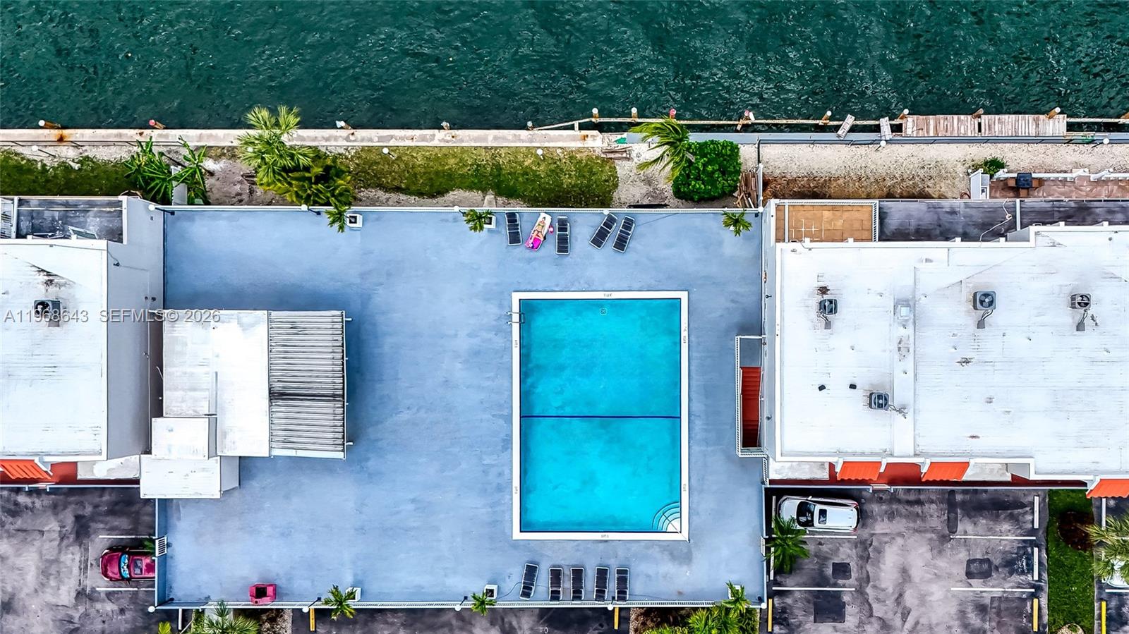 SANDPIPER CONDO - Residential