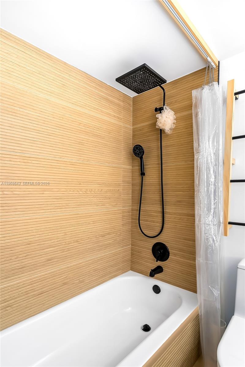 SANDPIPER CONDO - Residential