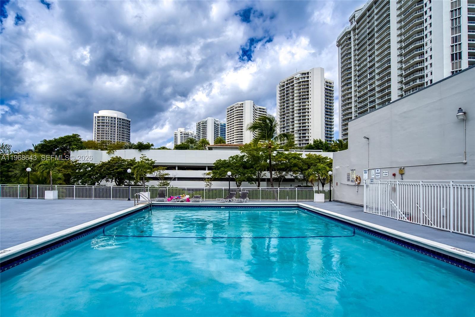 SANDPIPER CONDO - Residential