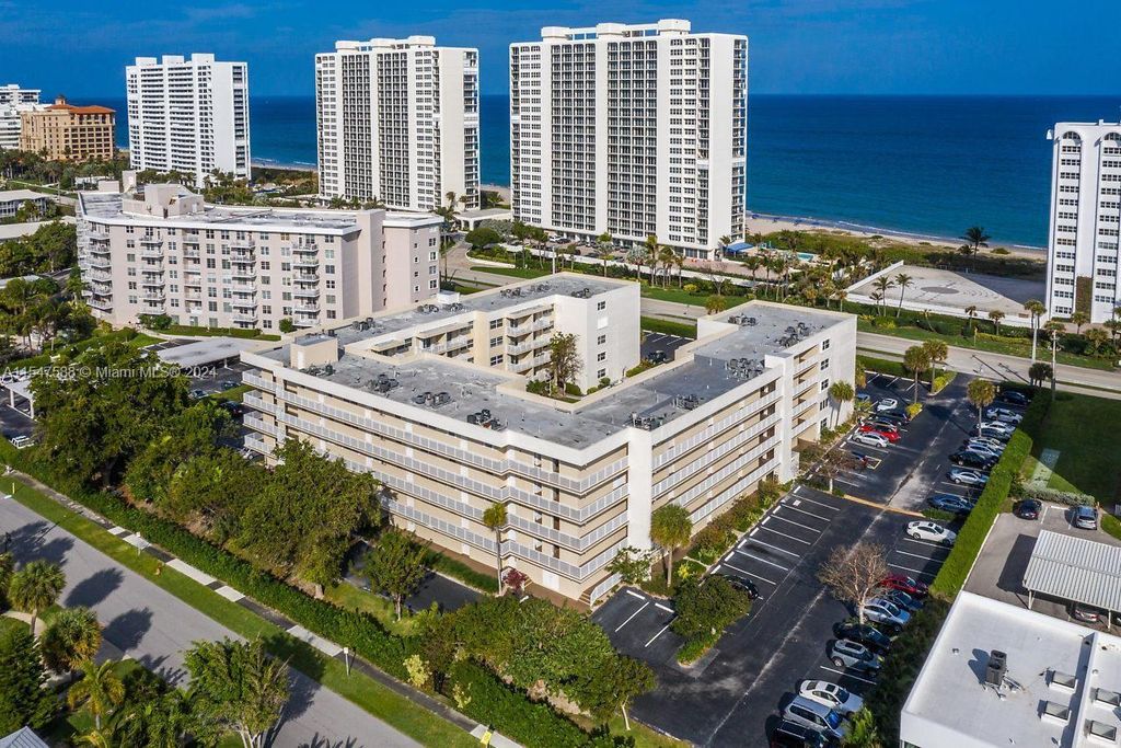 Photo of 2929 S Ocean Blvd #302, Boca Raton, FL 33432 (MLS # A11547588)