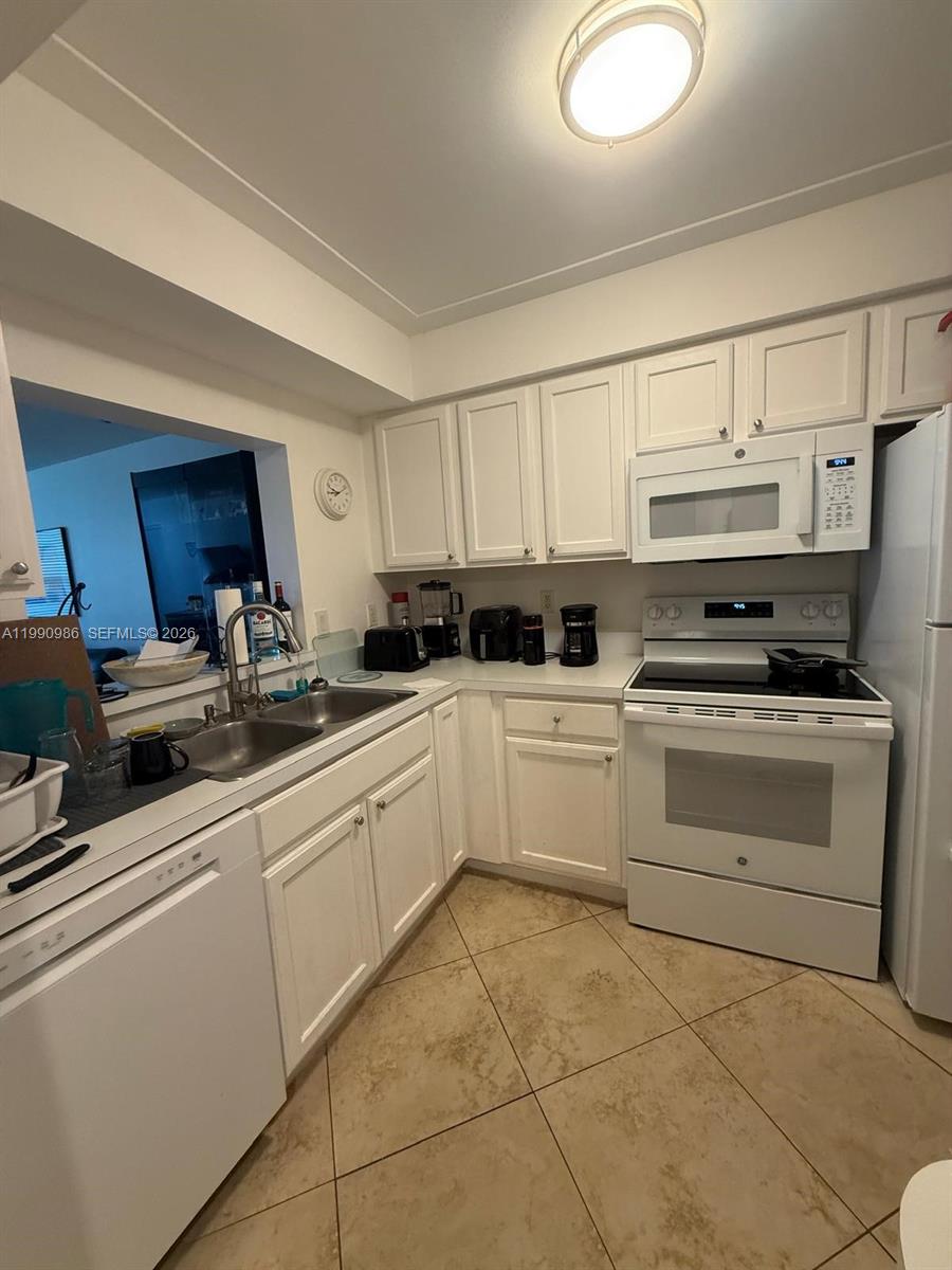 View photos, virtual tours, details... 4025 N Federal Hwy 213B