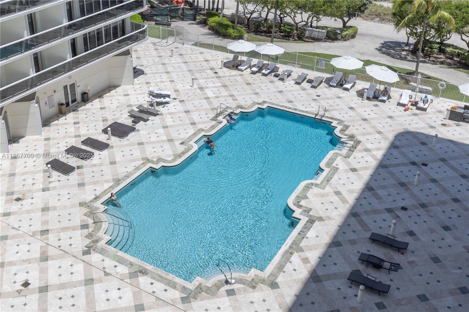 SOLIMAR CONDO - Residential