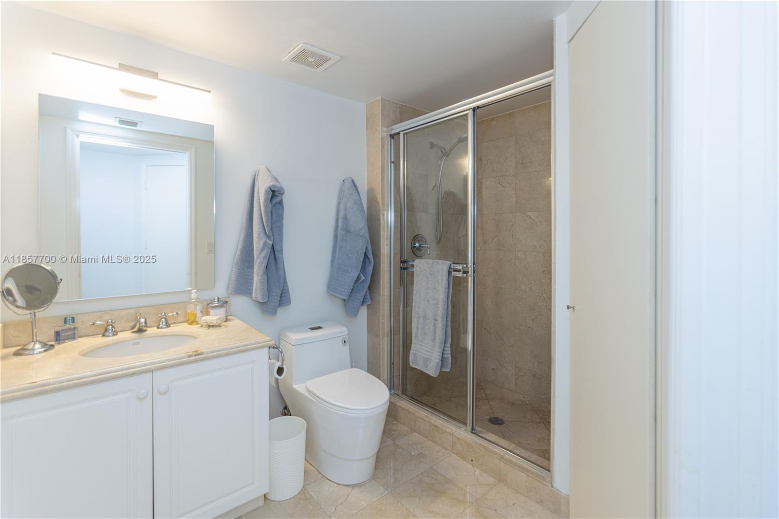 SOLIMAR CONDO - Residential
