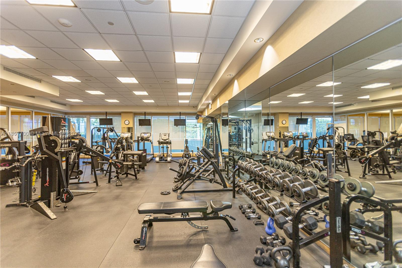 SOLIMAR CONDO - Residential