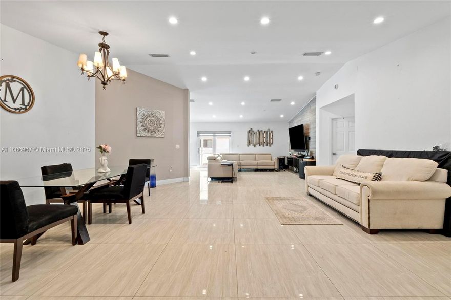 Discover this fantastic 4-bedroom, 2-bathroom home in a coveted gated community in Weston, FL (16898 Crestview Ln).
The property features modern finishes, including elegant porcelain flooring throughout the main living areas and an updated kitchen. The backyard is ideal for entertaining, with a fenced area, a screened-in deck, and a hot tub for relaxing.
Enjoy the tranquility and security of Weston living.