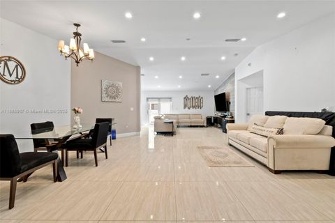 16898 Crestview Ln Weston FL 33326