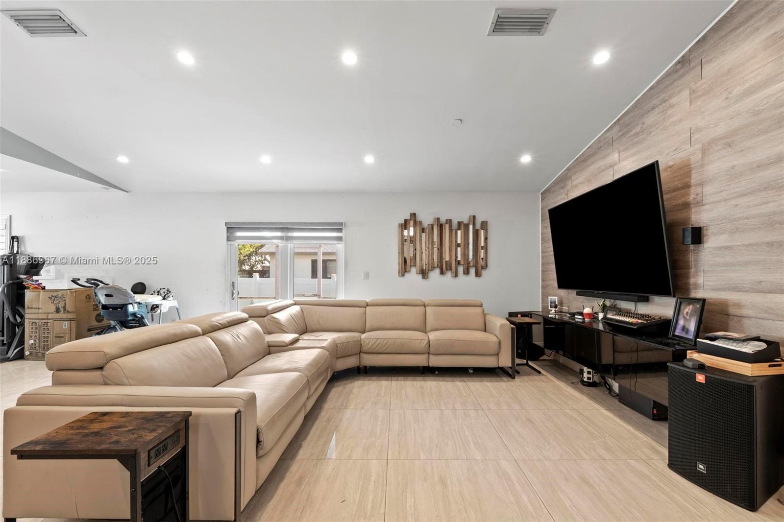 BONAVILLAS - Residential