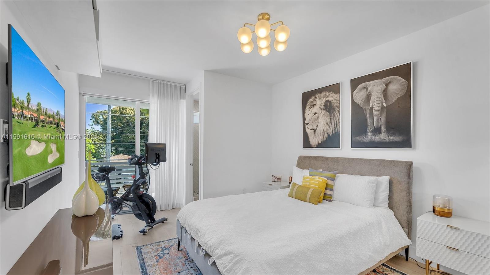 Miami, Florida 33133, United States, 4 Bedrooms Bedrooms, ,4 BathroomsBathrooms,Residential,Pending,57318