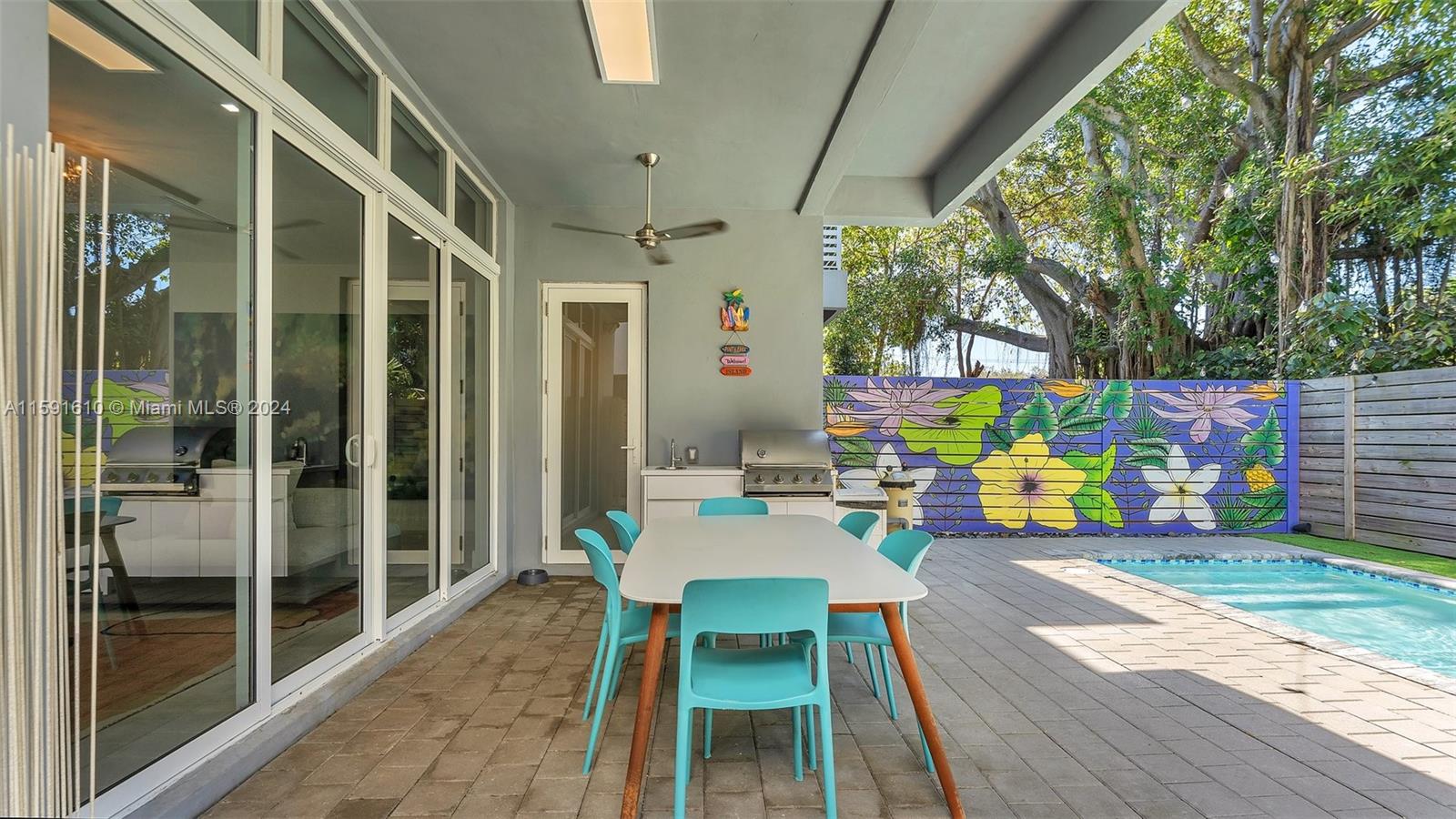 Miami, Florida 33133, United States, 4 Bedrooms Bedrooms, ,4 BathroomsBathrooms,Residential,Pending,57318