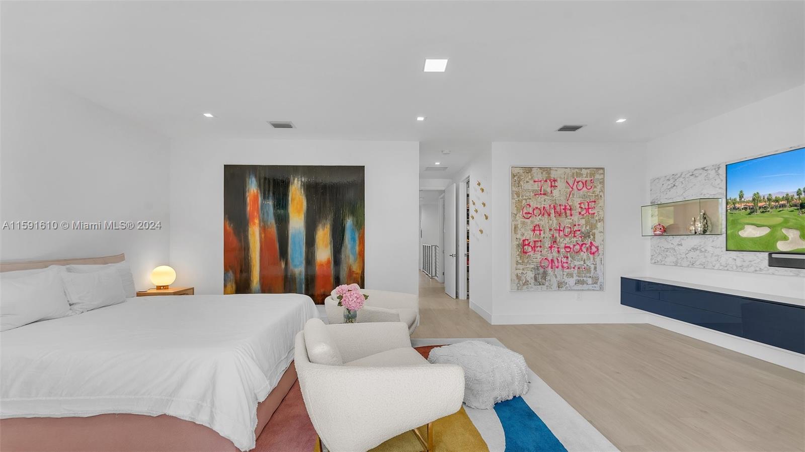 Miami, Florida 33133, United States, 4 Bedrooms Bedrooms, ,4 BathroomsBathrooms,Residential,Pending,57318