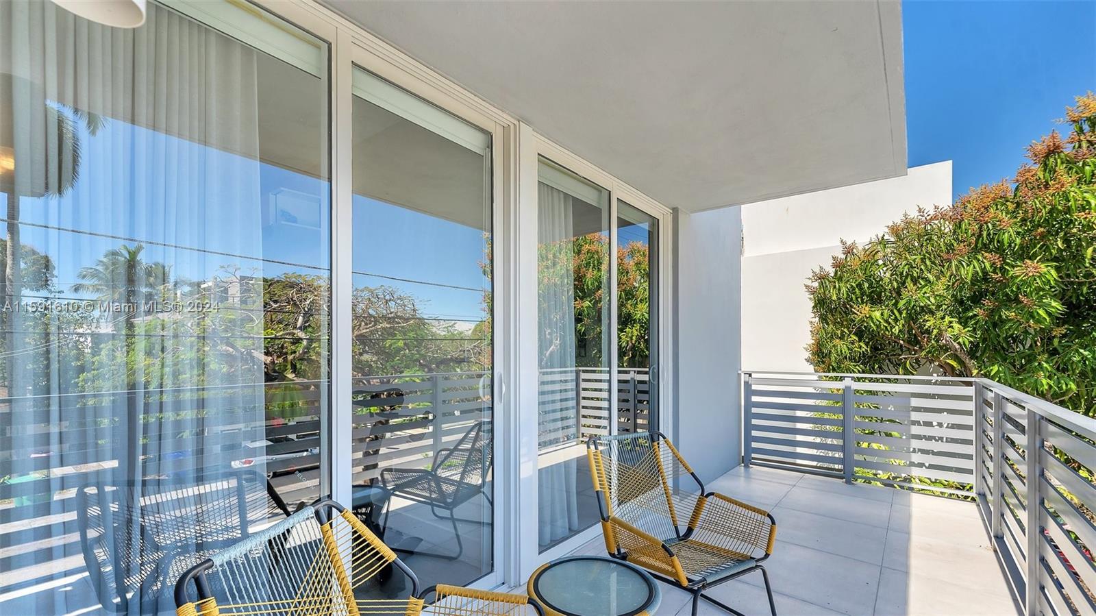 Miami, Florida 33133, United States, 4 Bedrooms Bedrooms, ,4 BathroomsBathrooms,Residential,Pending,57318