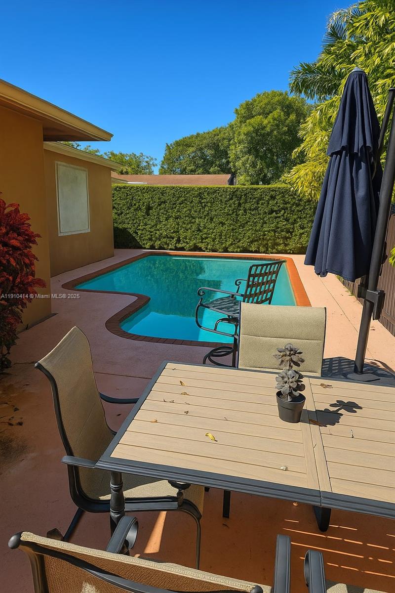 RAINBOW LAKES SECTION 2 - Residential Lease