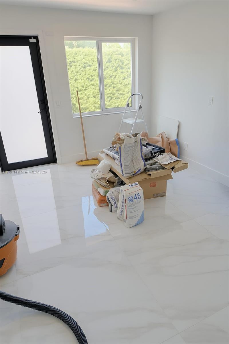 RAINBOW LAKES SECTION 2 - Residential Lease