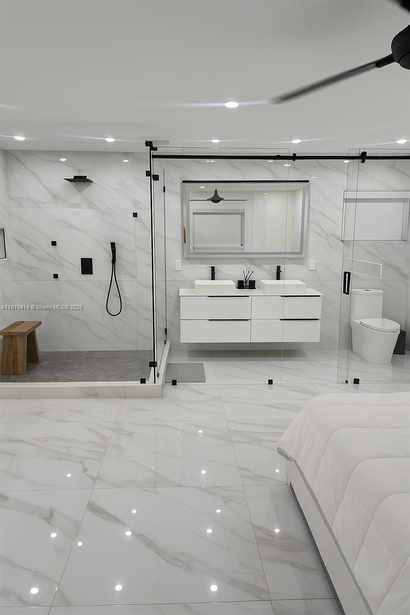 RAINBOW LAKES SECTION 2 - Residential Lease